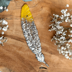Marque-page plume - Jaune et paillettes argentées