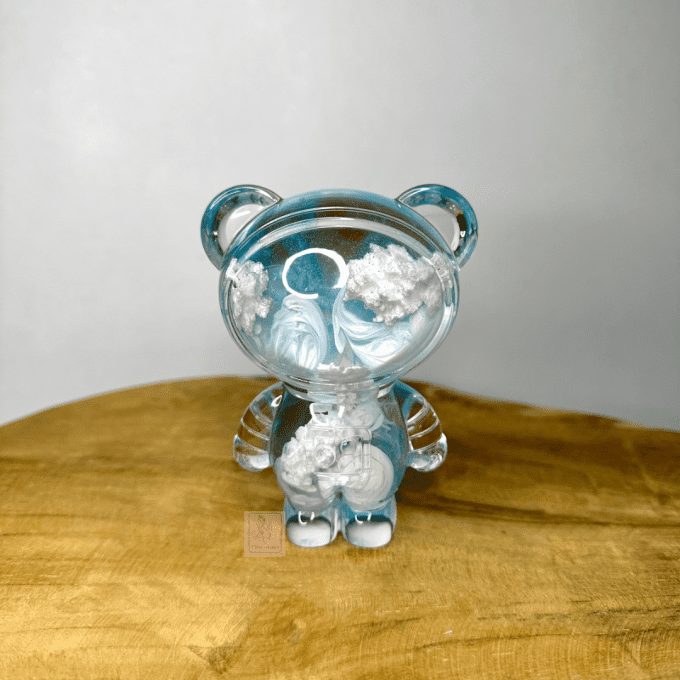 Ours astronaute 